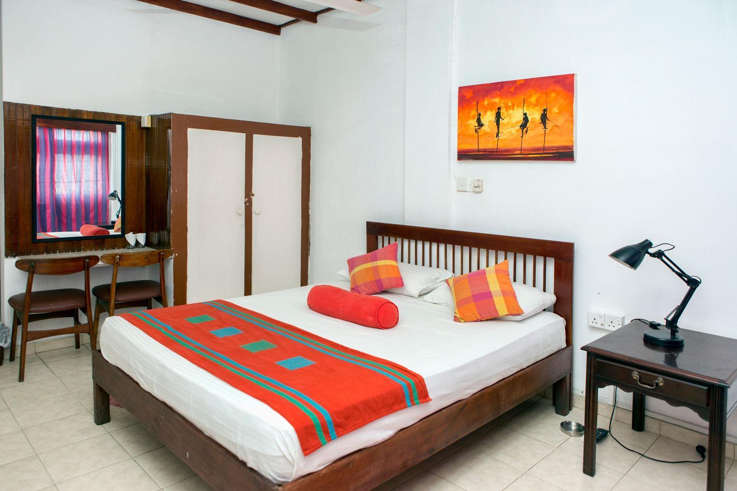 Ranveli Beach Hotel Dehiwala-Mount Lavinia Exteriör bild