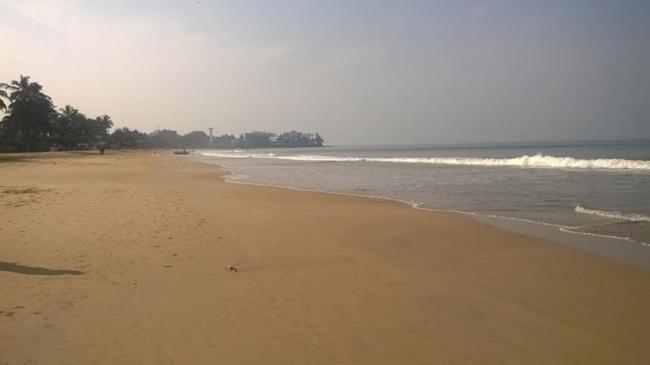 Ranveli Beach Hotel Dehiwala-Mount Lavinia Exteriör bild
